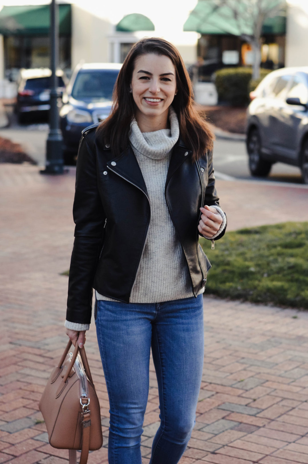 A Simple Way To Style A Leather Jacket – Lilly & Grant